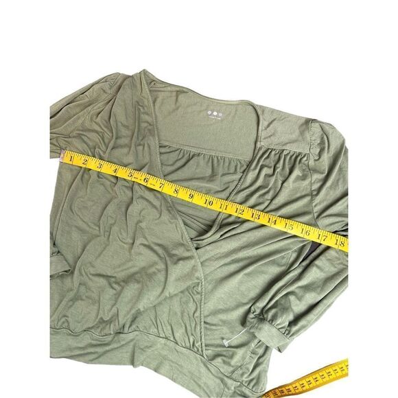 Three Dots size small avocado green vneck wrap blouse - Picture 6 of 7